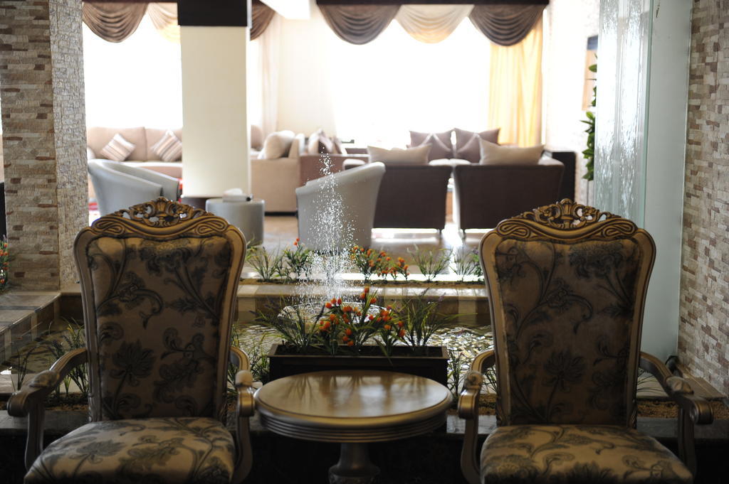 Hotelier Suites Riyadh Eksteriør billede