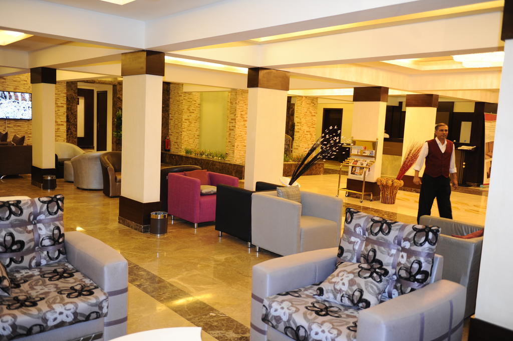 Hotelier Suites Riyadh Eksteriør billede