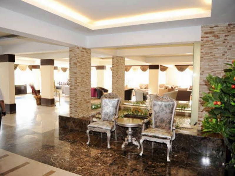 Hotelier Suites Riyadh Eksteriør billede